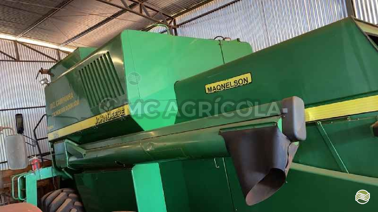 COLHEITADEIRA JOHN DEERE JOHN DEERE 1175 MC Agrícola ITUMBIARA GOIAS GO